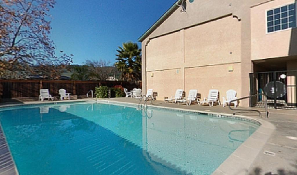 Cloverdale Wine Country Inn & Suites Eksteriør bilde